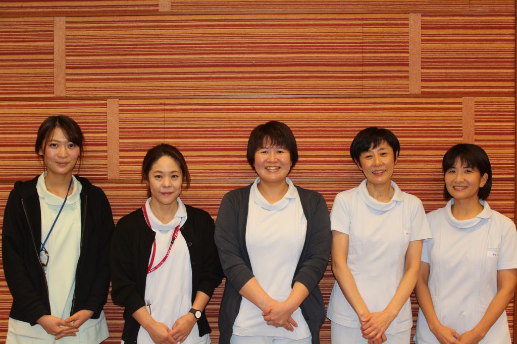 ご入居者様１.５人に対して介護・看護スタッフ１名以上の手厚い職員体制。